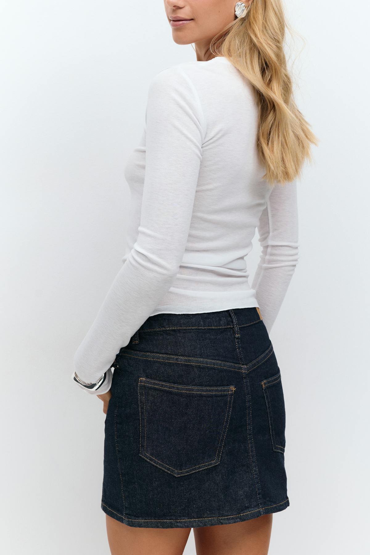 Front seam denim skirt