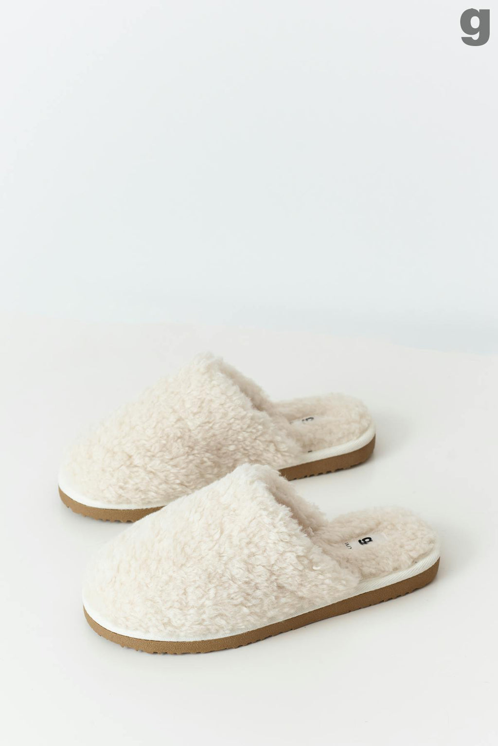 Pile slippers
