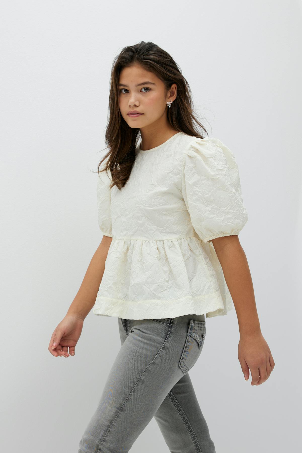 Y puff sleeve top