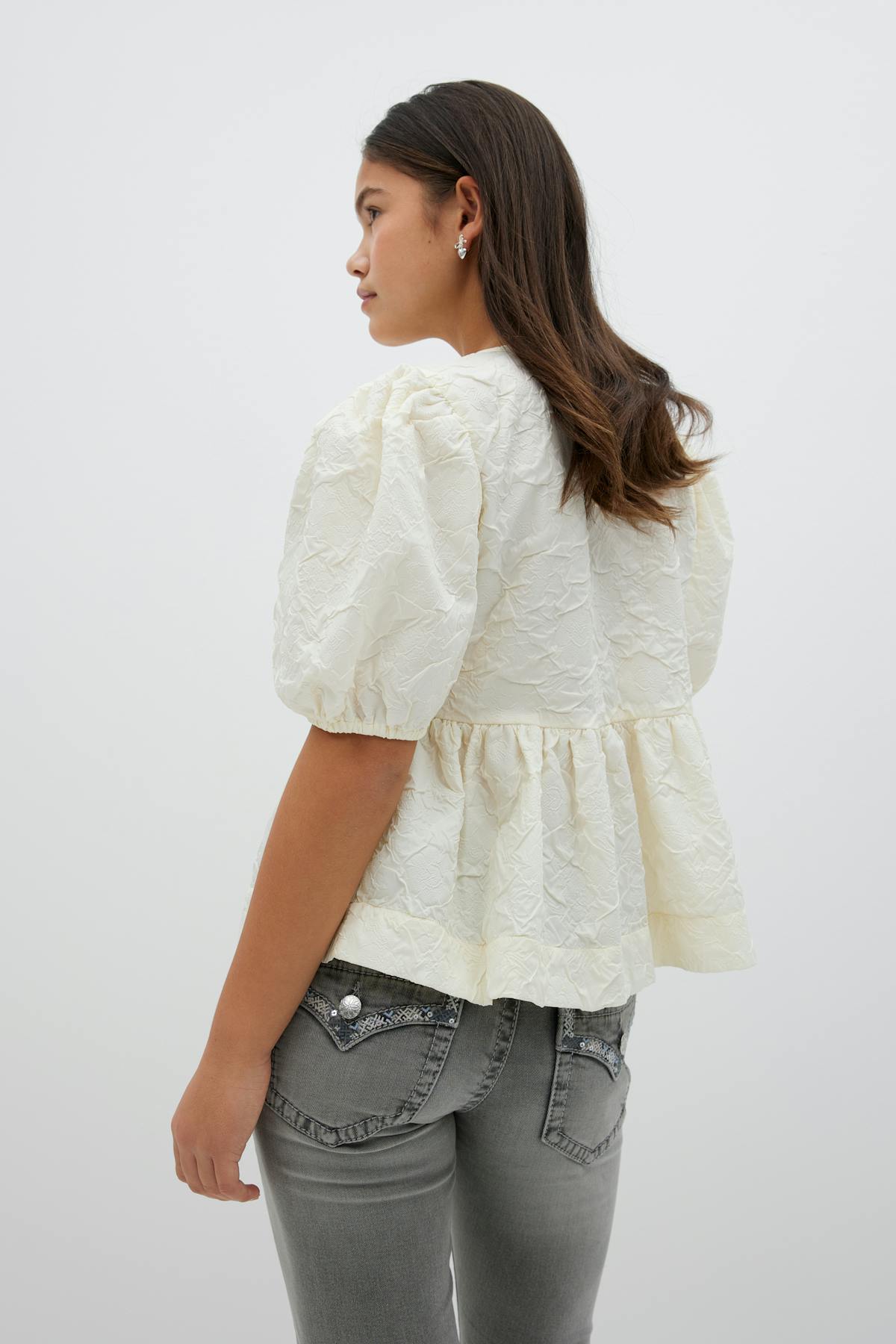 Y puff sleeve top