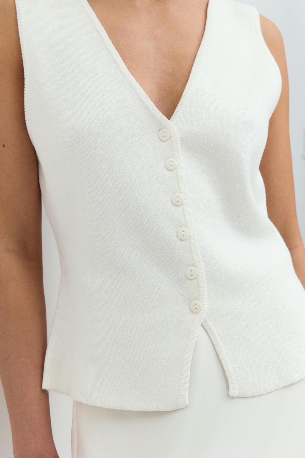 Knitted vest