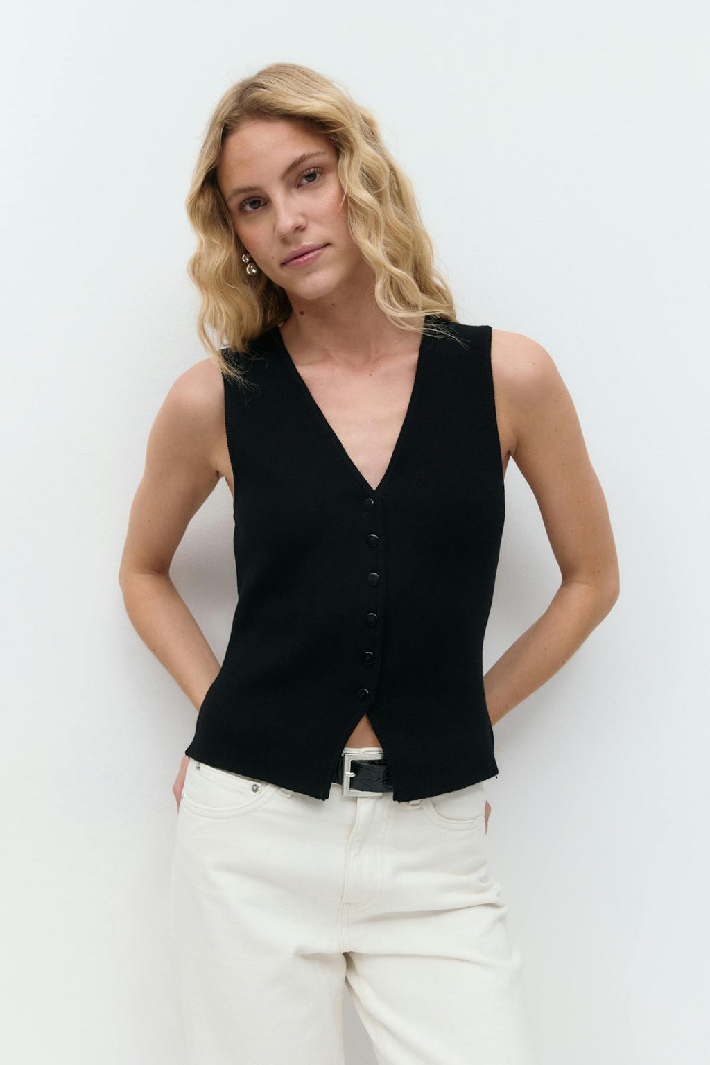 Knitted vest