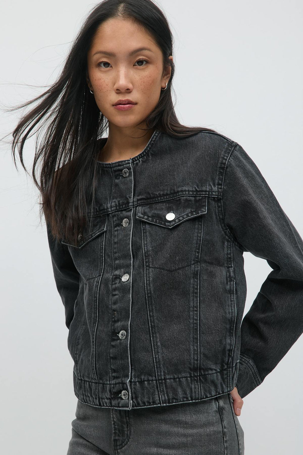 Collarless denim jacket