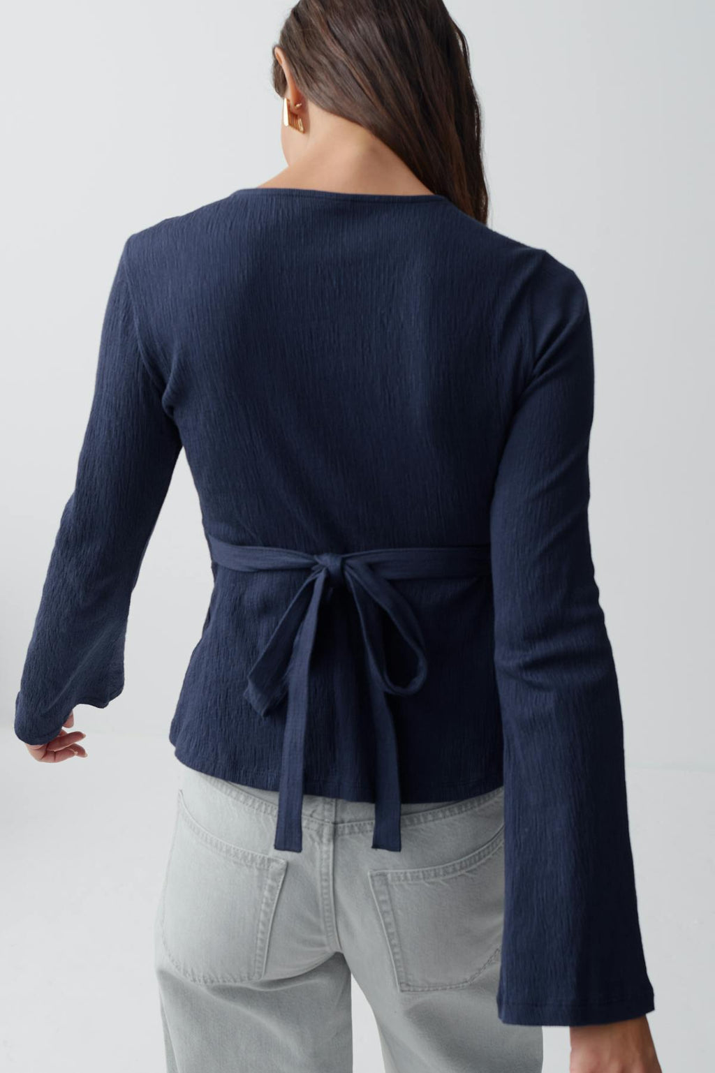 Tie top