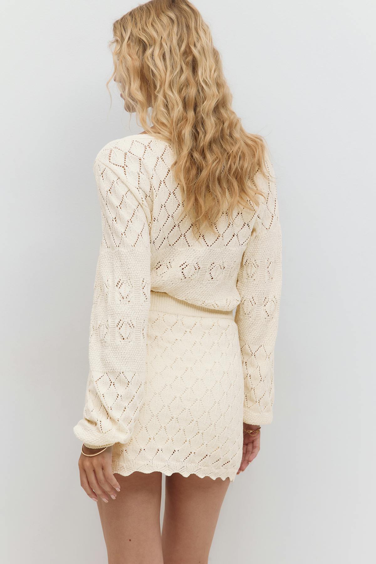 Knitted crochet mini skirt