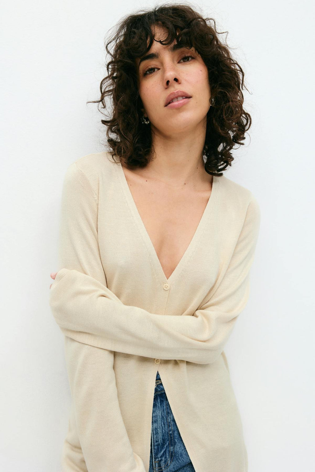 Long knitted cardigan