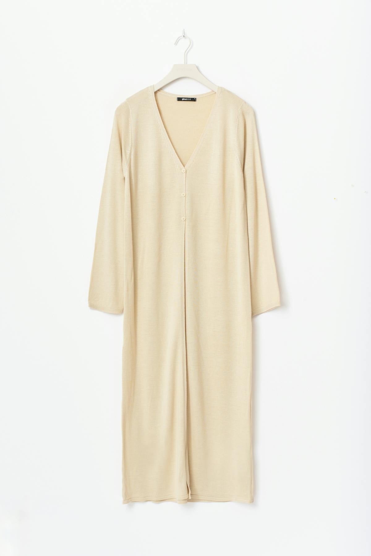 Long knitted cardigan