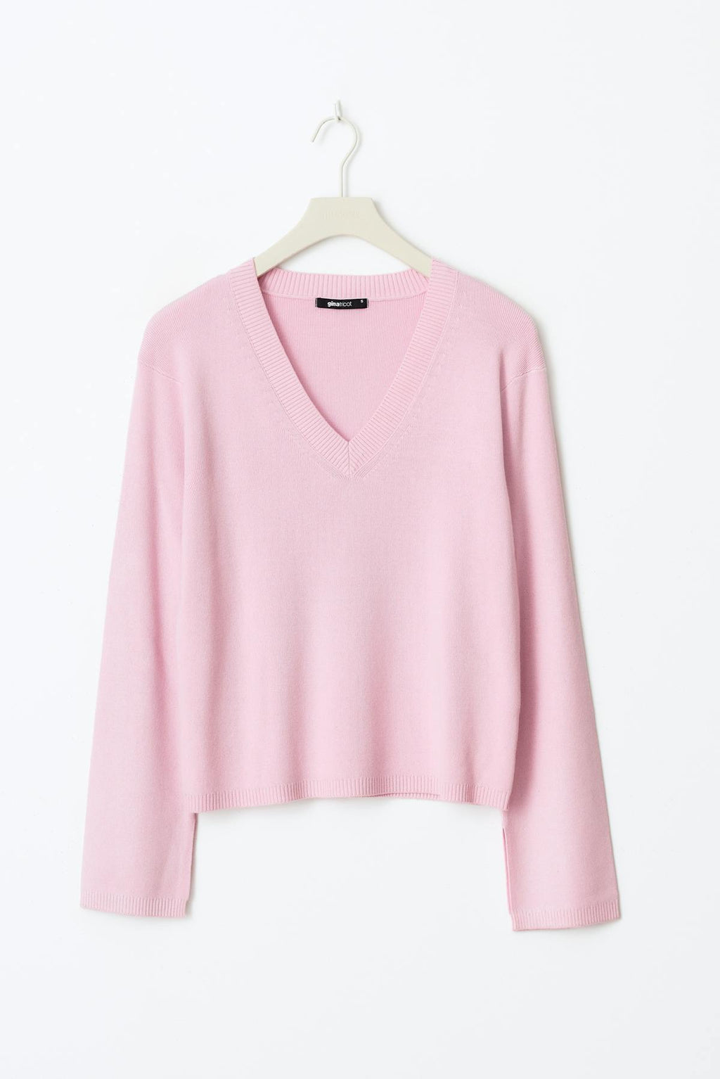 V-neck knitted top