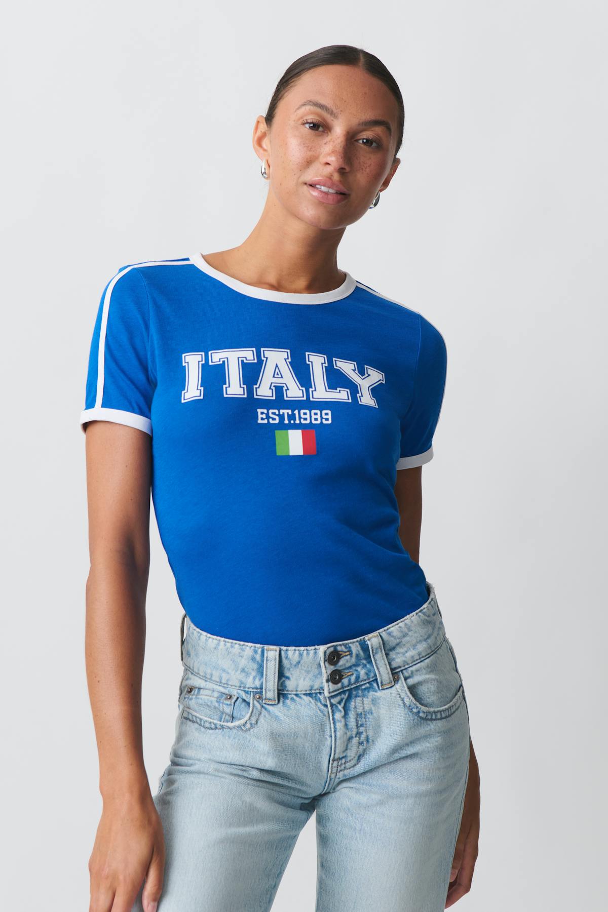 Tight tee