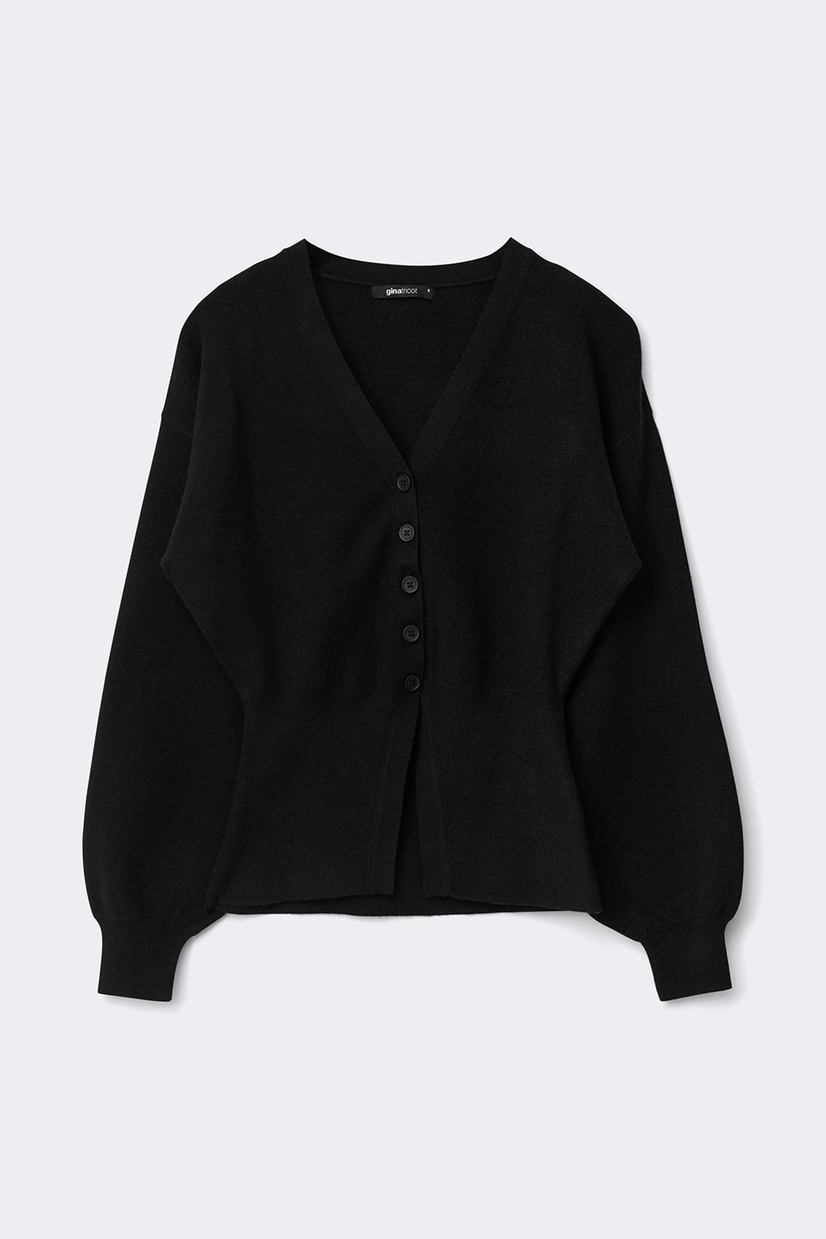Shaped knitted cardigan