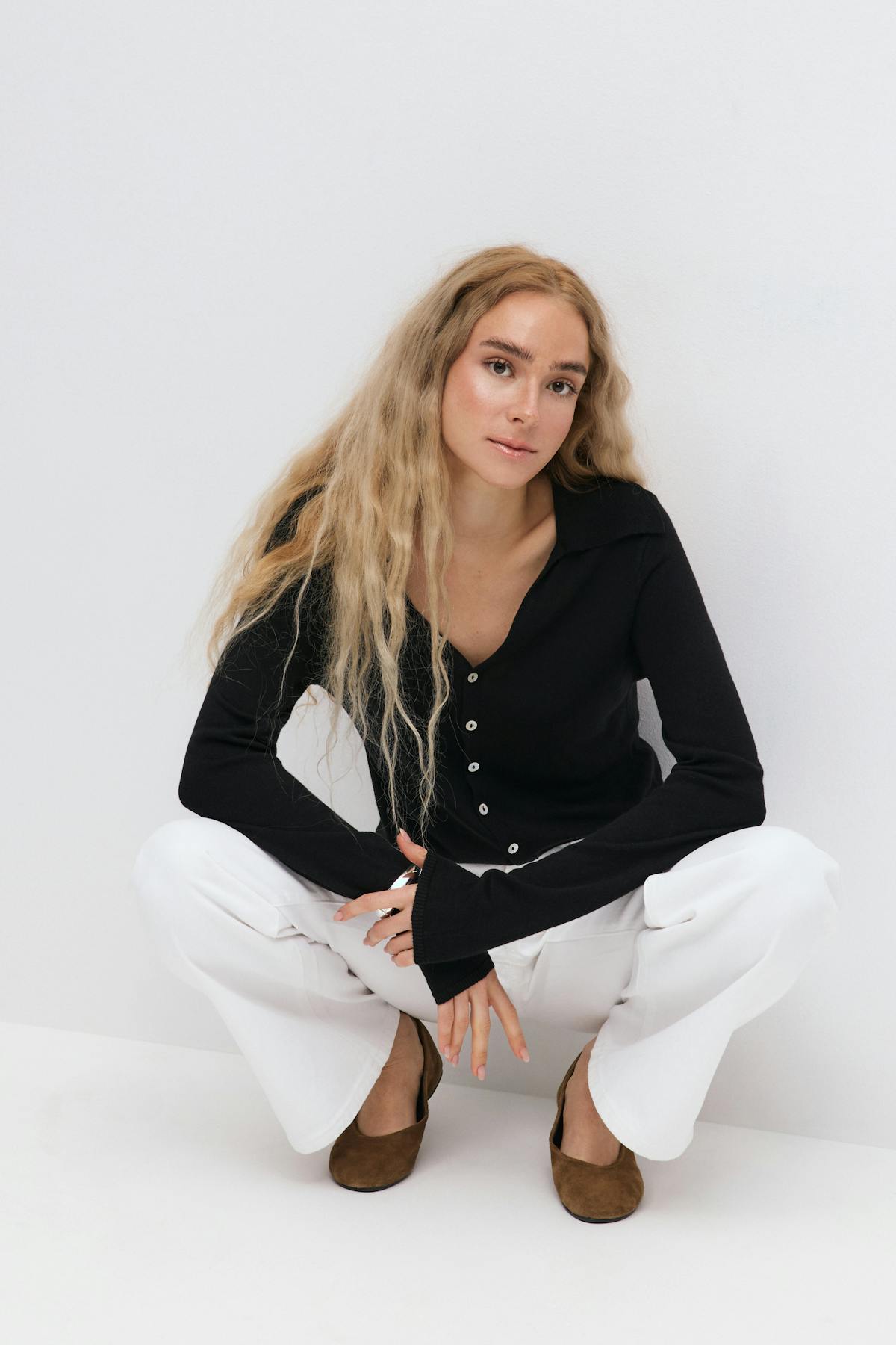 Loose knitted cardigan