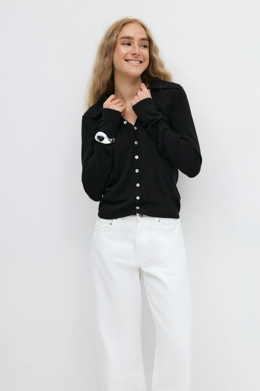 Loose knitted cardigan