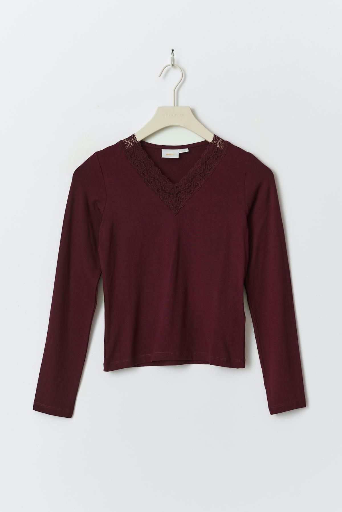 Y lace top