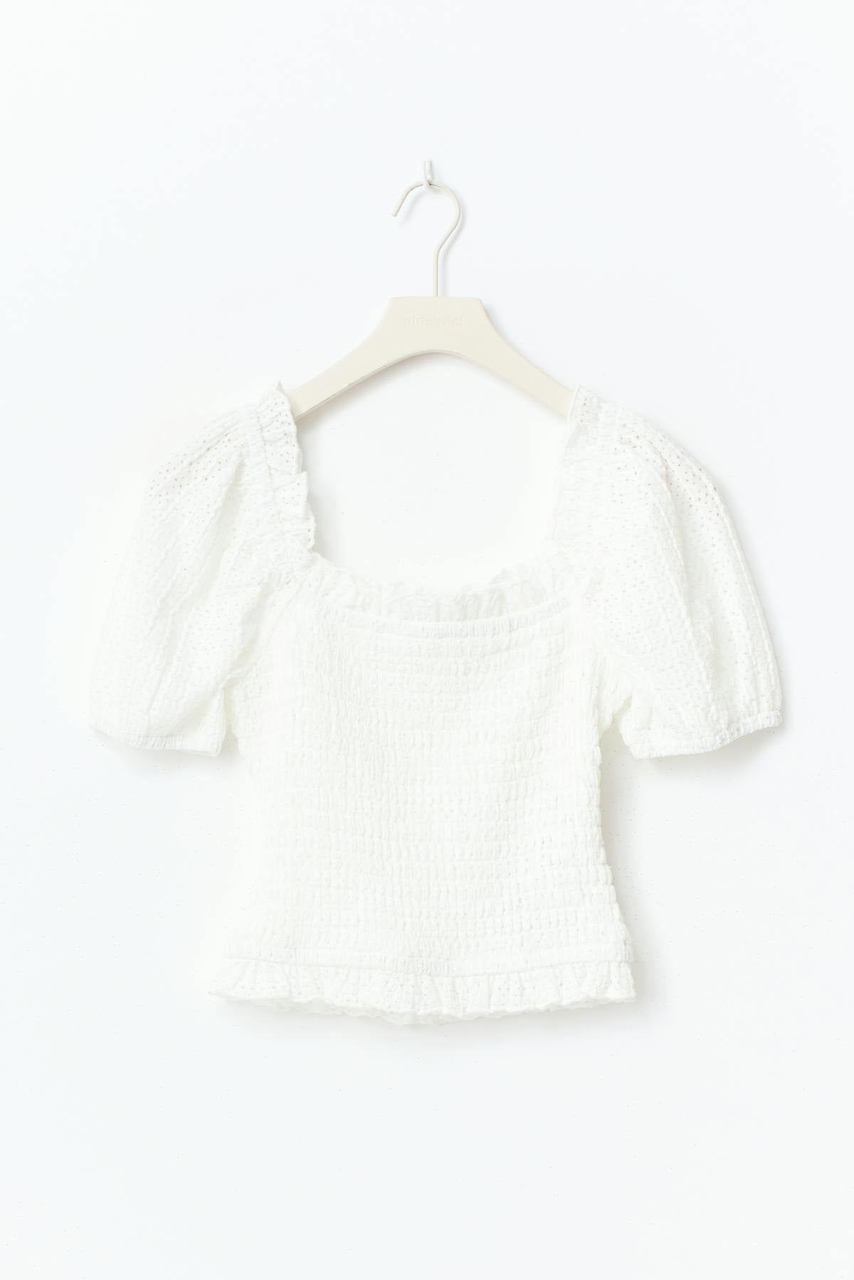 Puff sleeve frill top