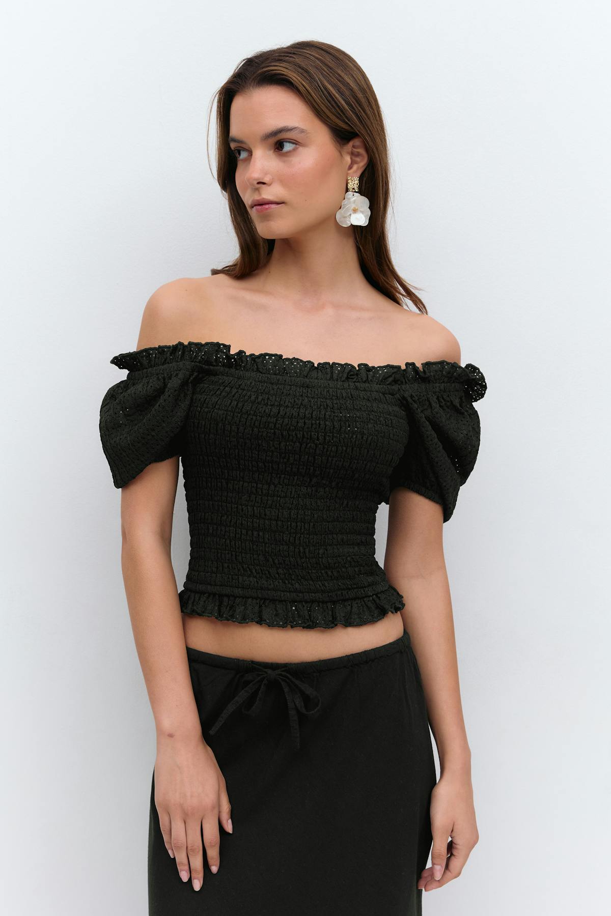 Puff sleeve frill top