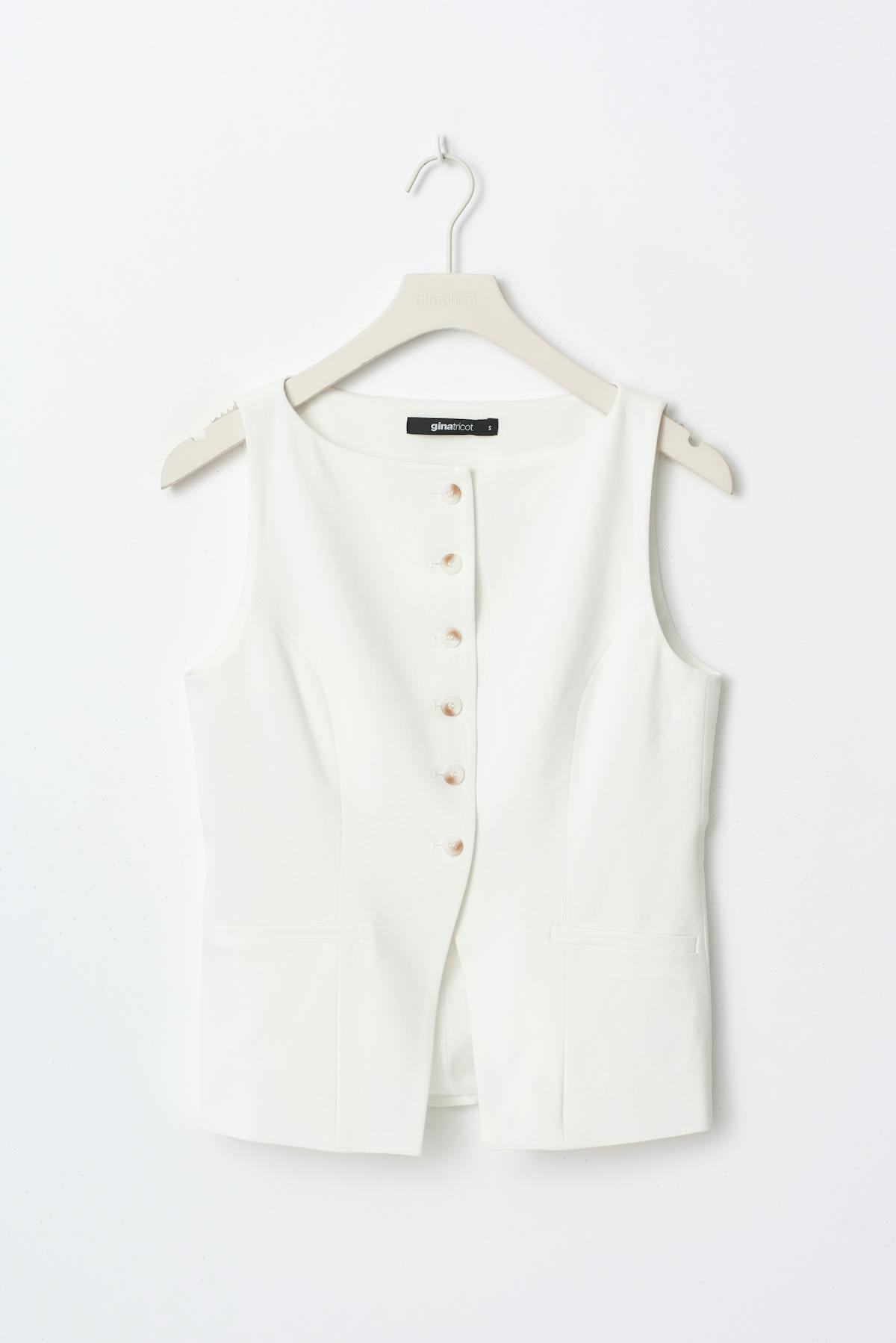 Tailored boatneck vest