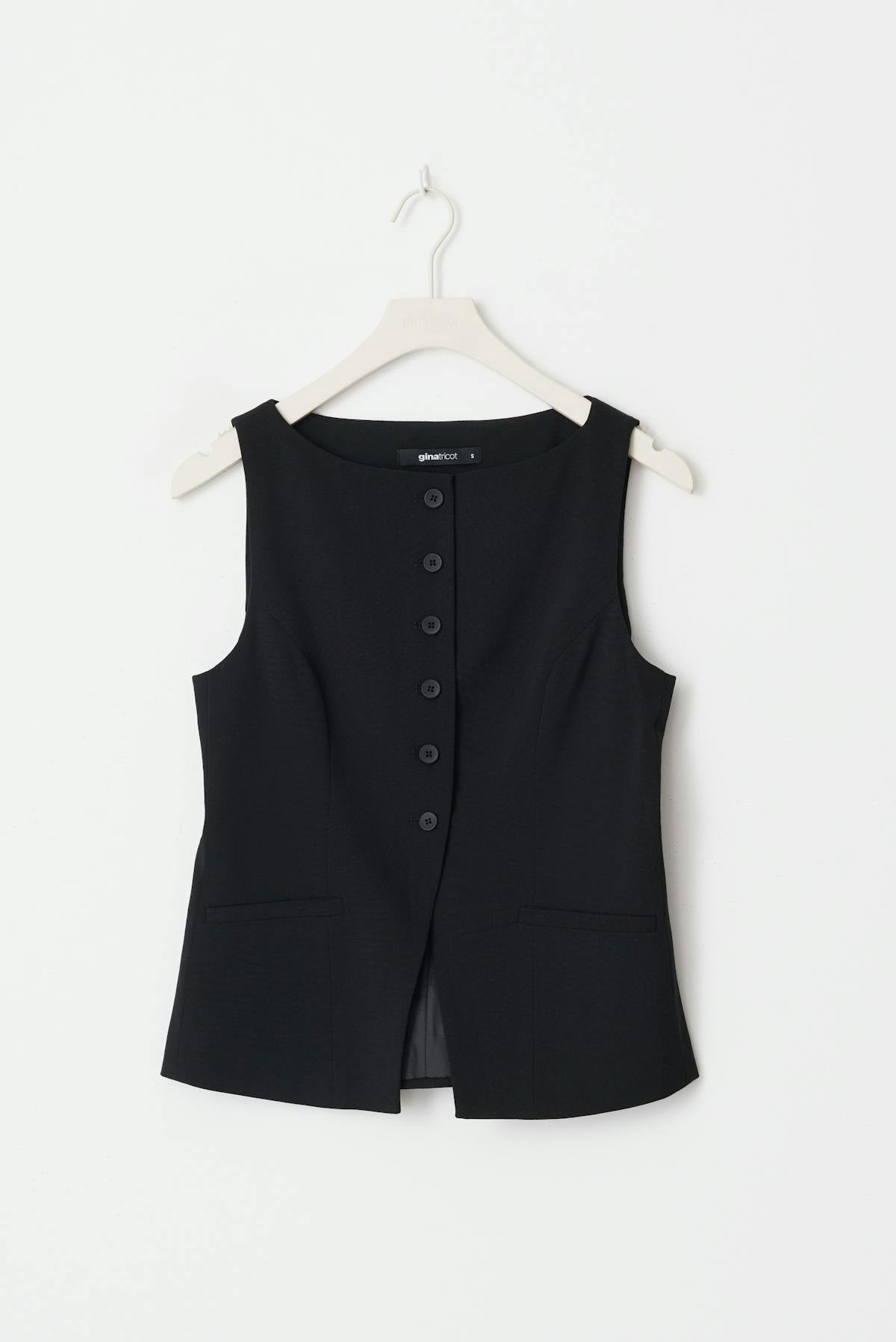 Tailored boatneck vest