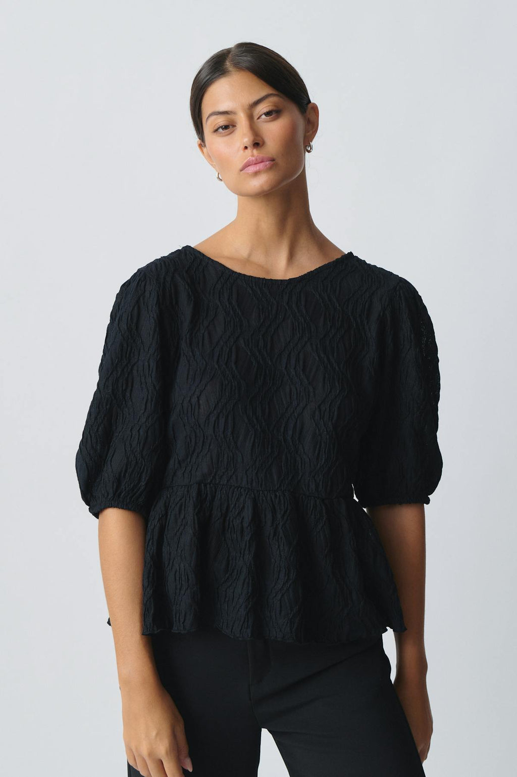 Tie top