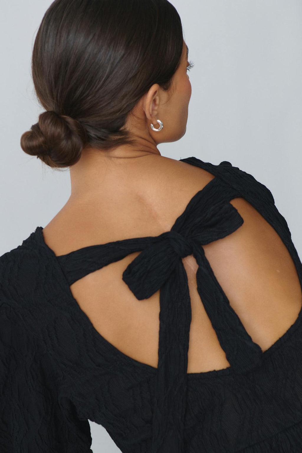 Tie top