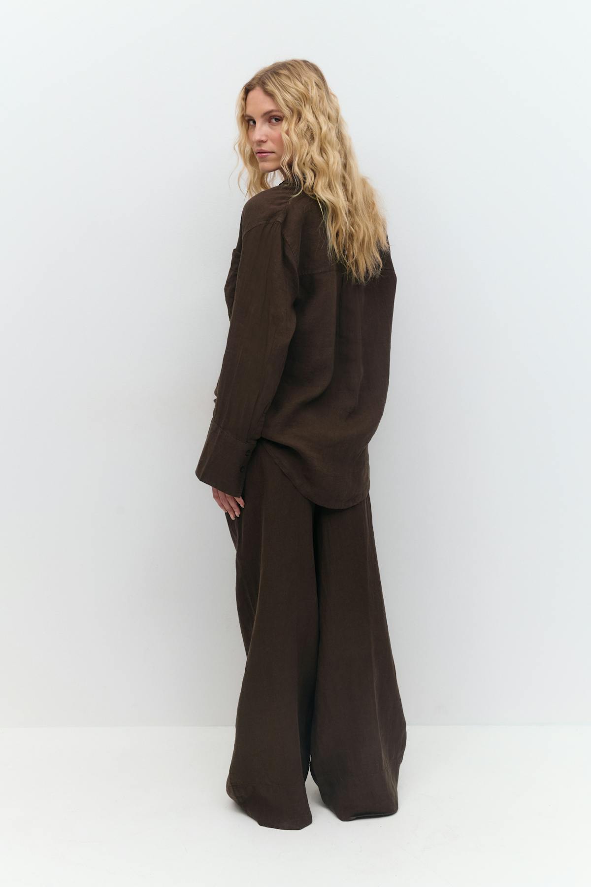 Wide linen trousers