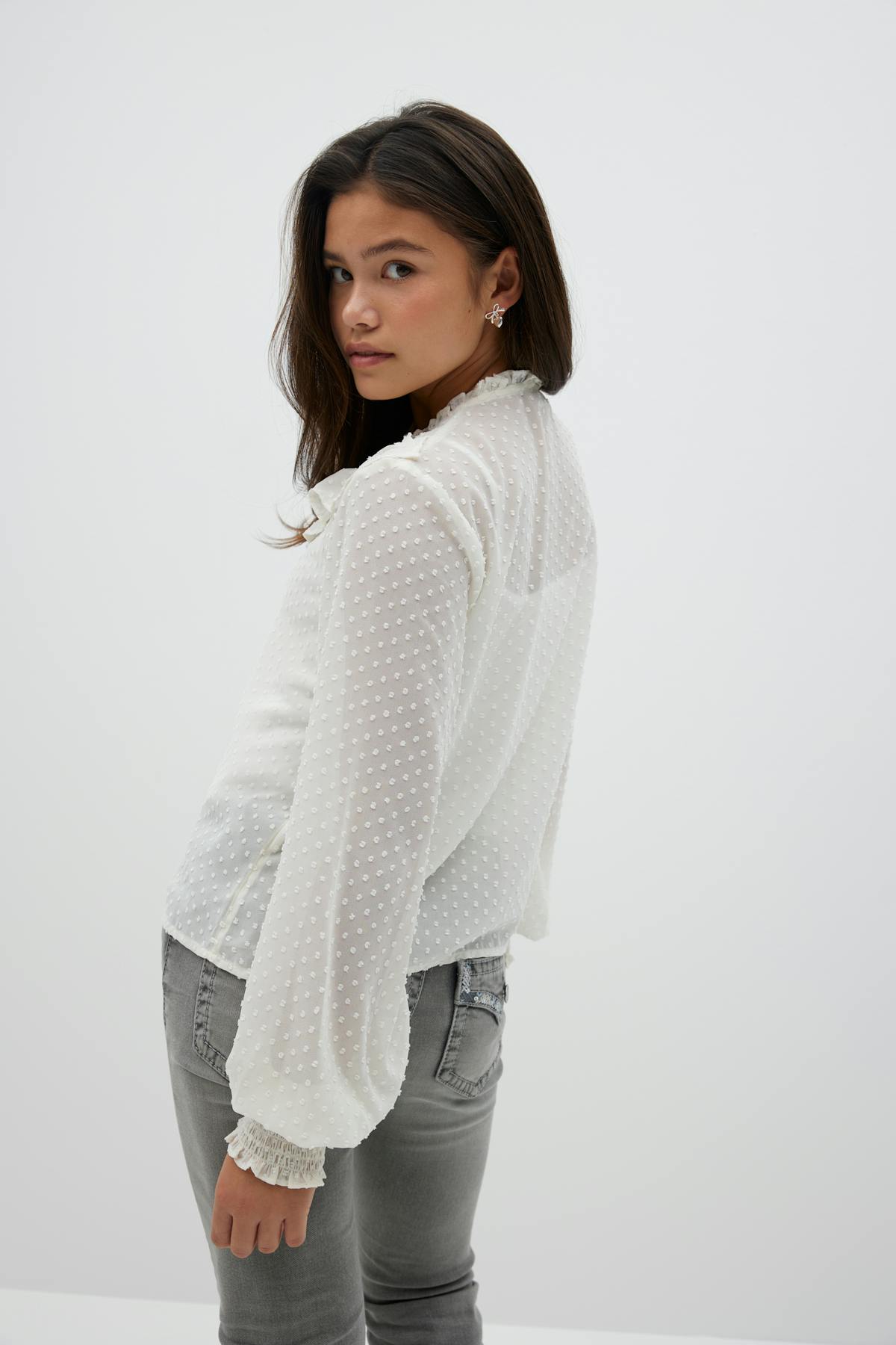 Y flounce blouse
