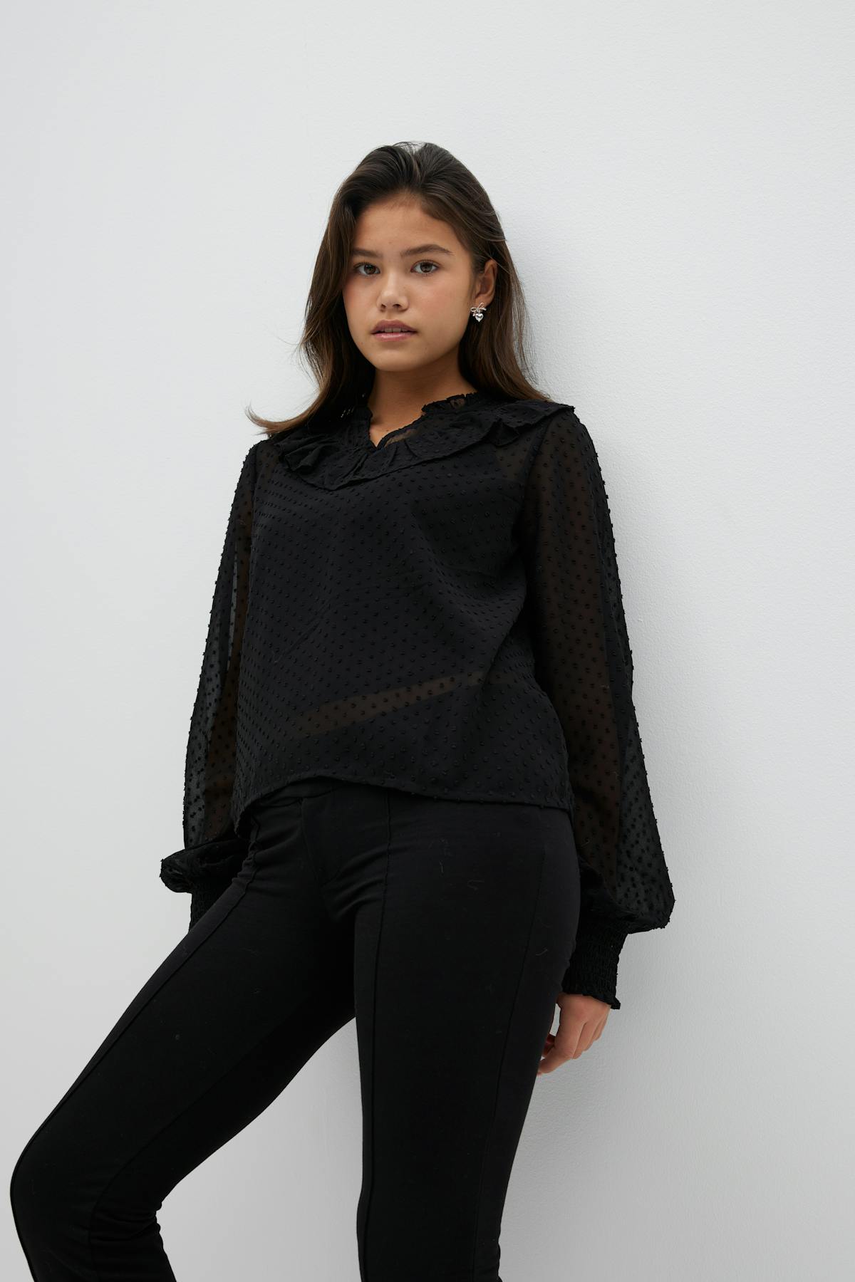 Y flounce blouse