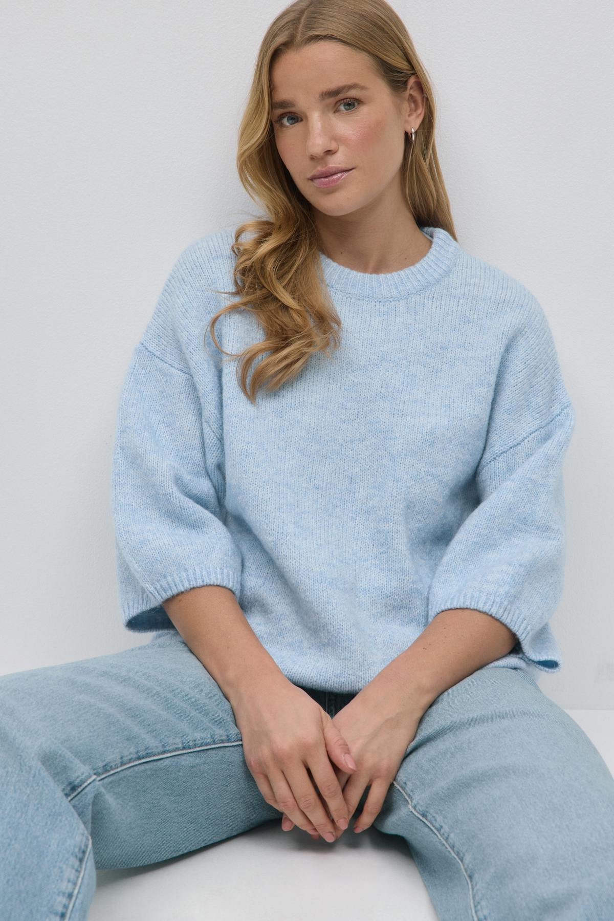 Knitted short sleeve top