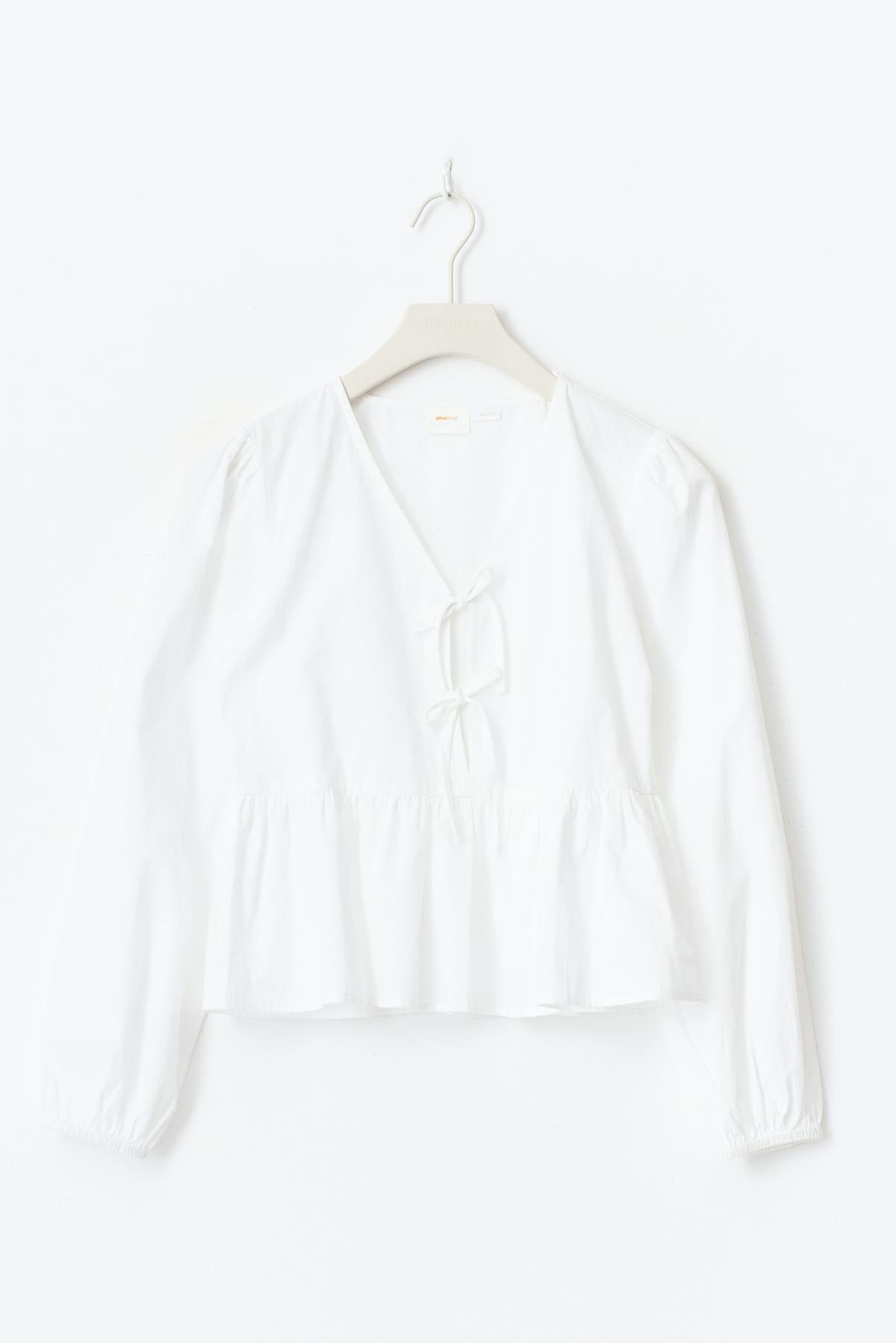 Y puff sleeve blouse