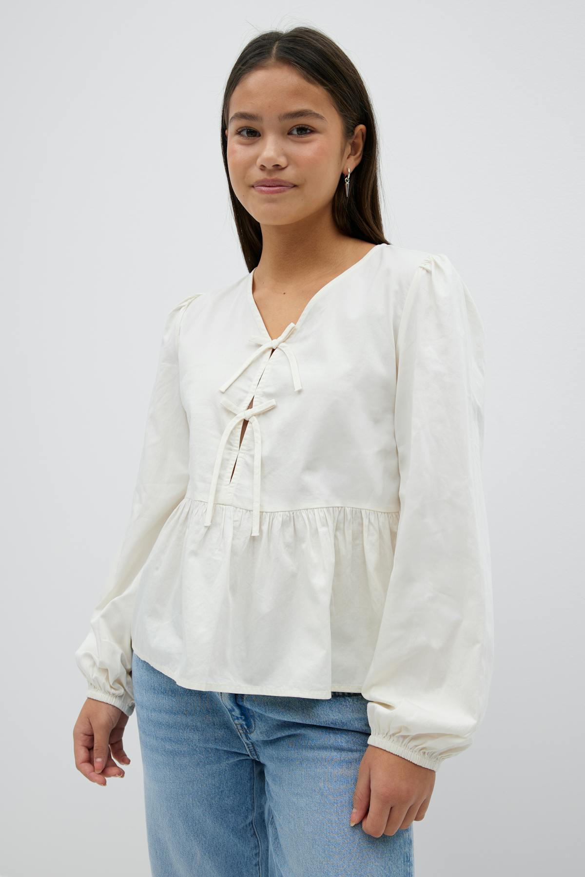 Y puff sleeve blouse