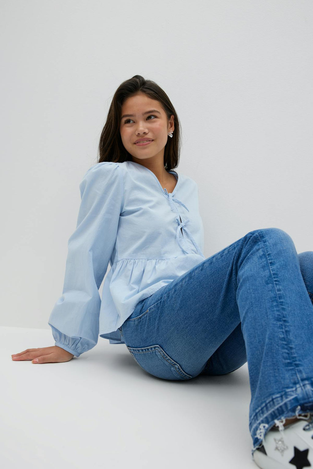 Y puff sleeve blouse