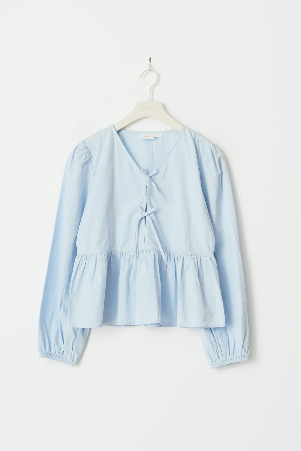 Y puff sleeve blouse