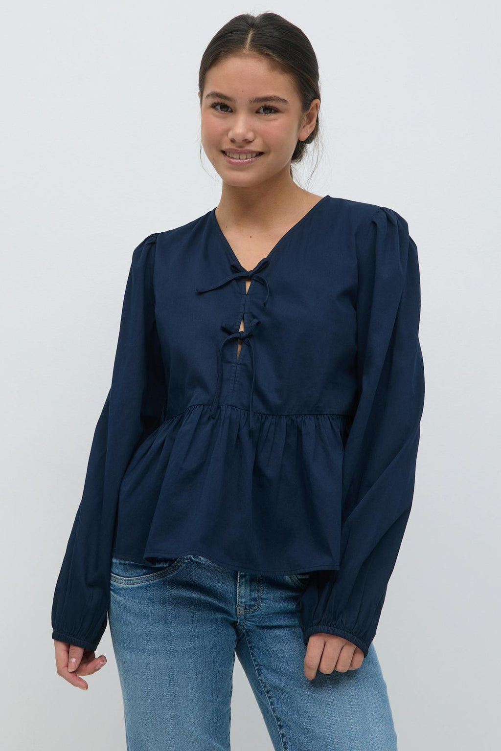 Y puff sleeve blouse