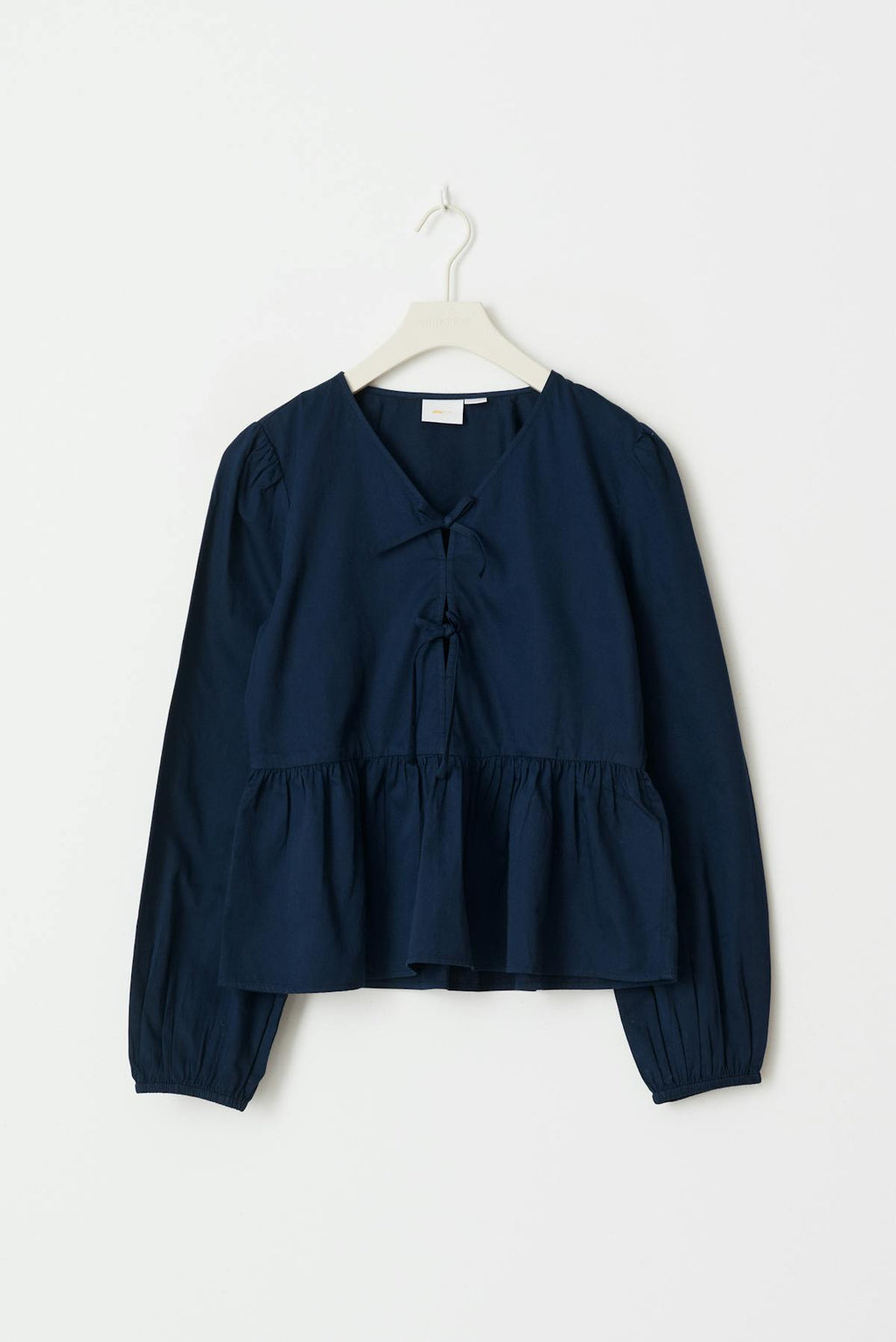 Y puff sleeve blouse