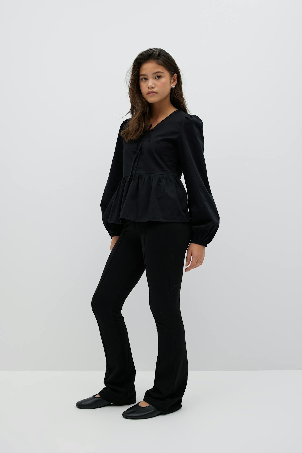 Y puff sleeve blouse