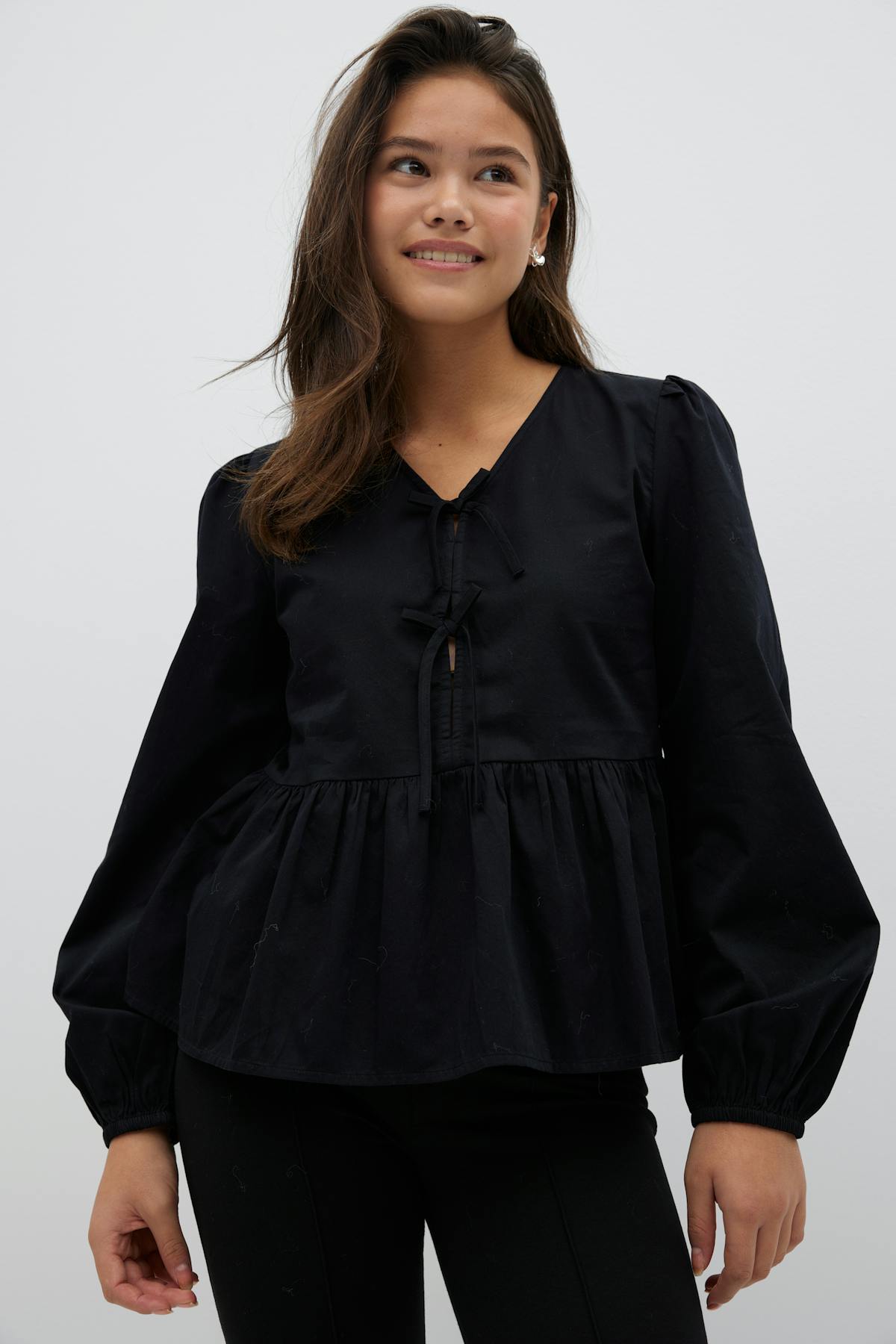 Y puff sleeve blouse
