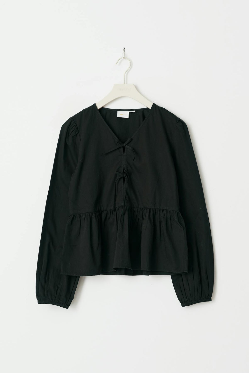 Y puff sleeve blouse