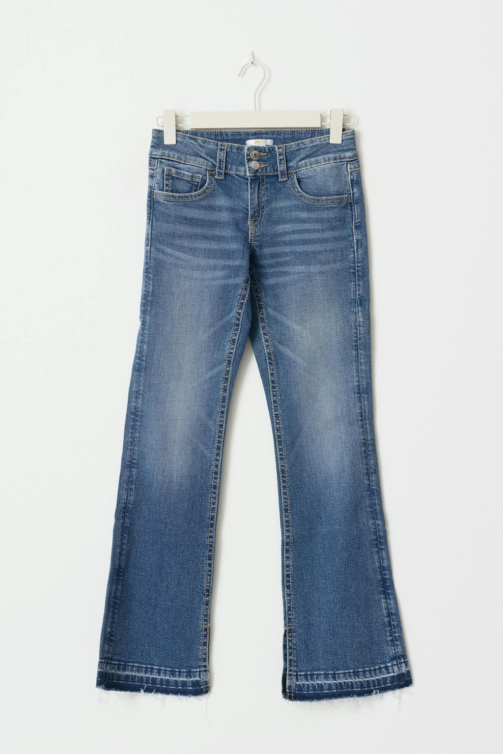 Slit fashion jeans
