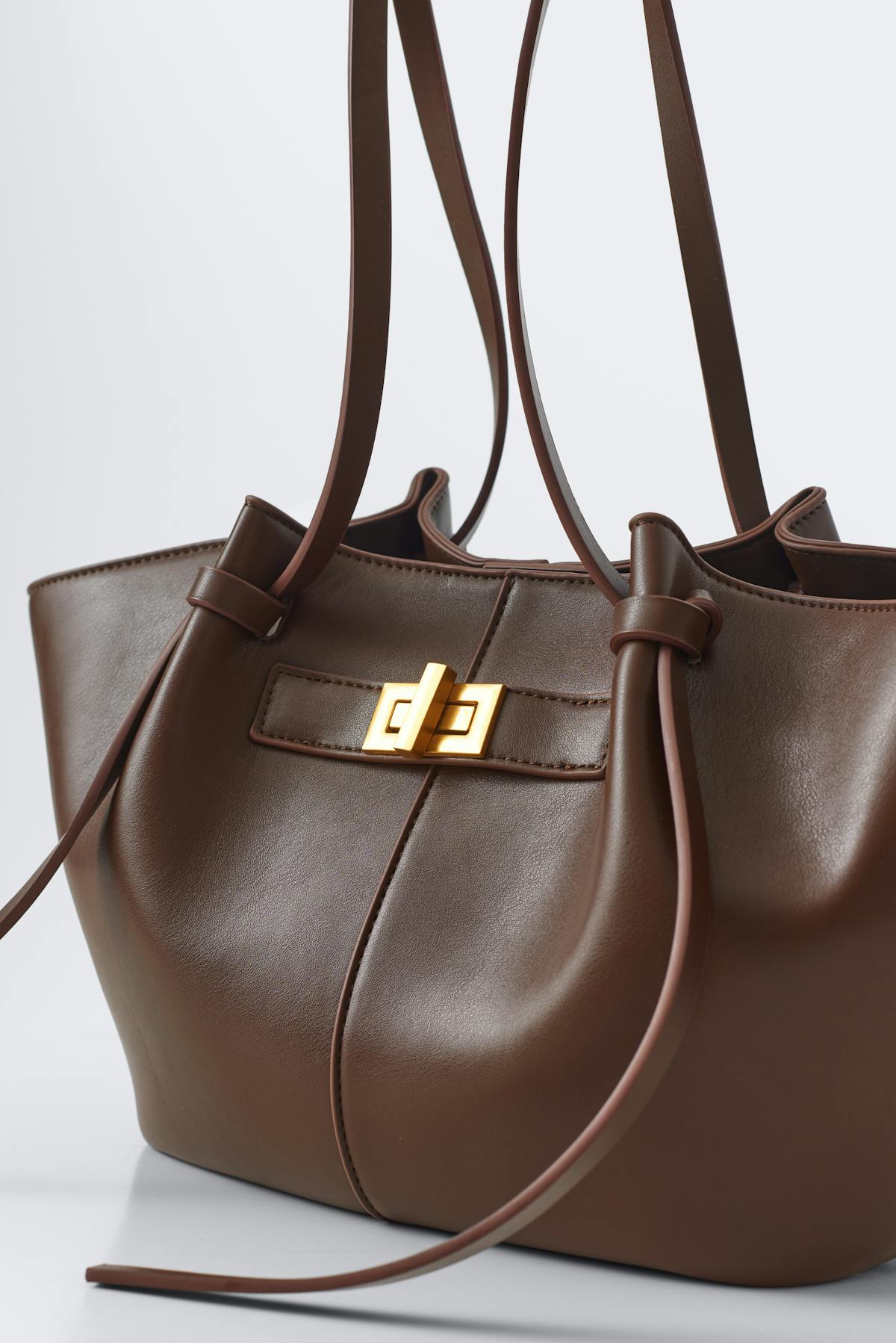Midi long strap bag