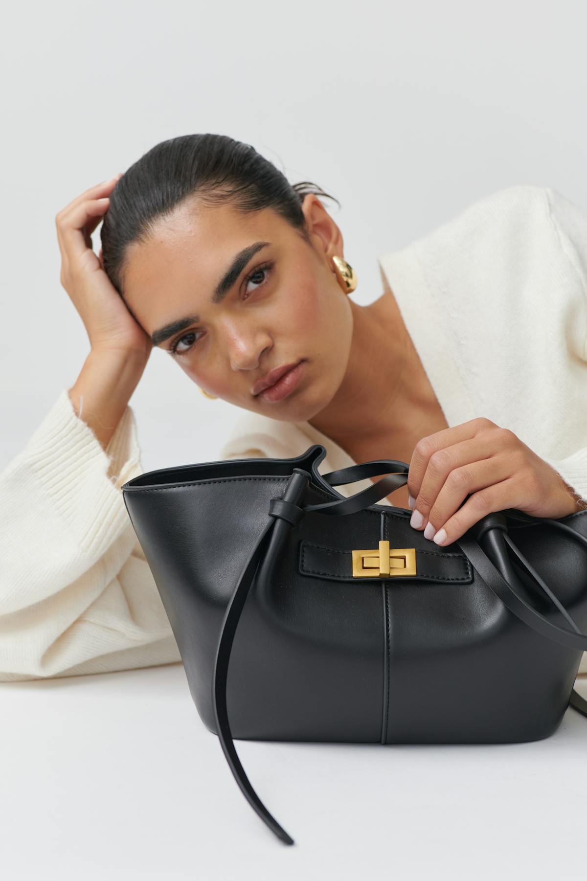Midi long strap bag
