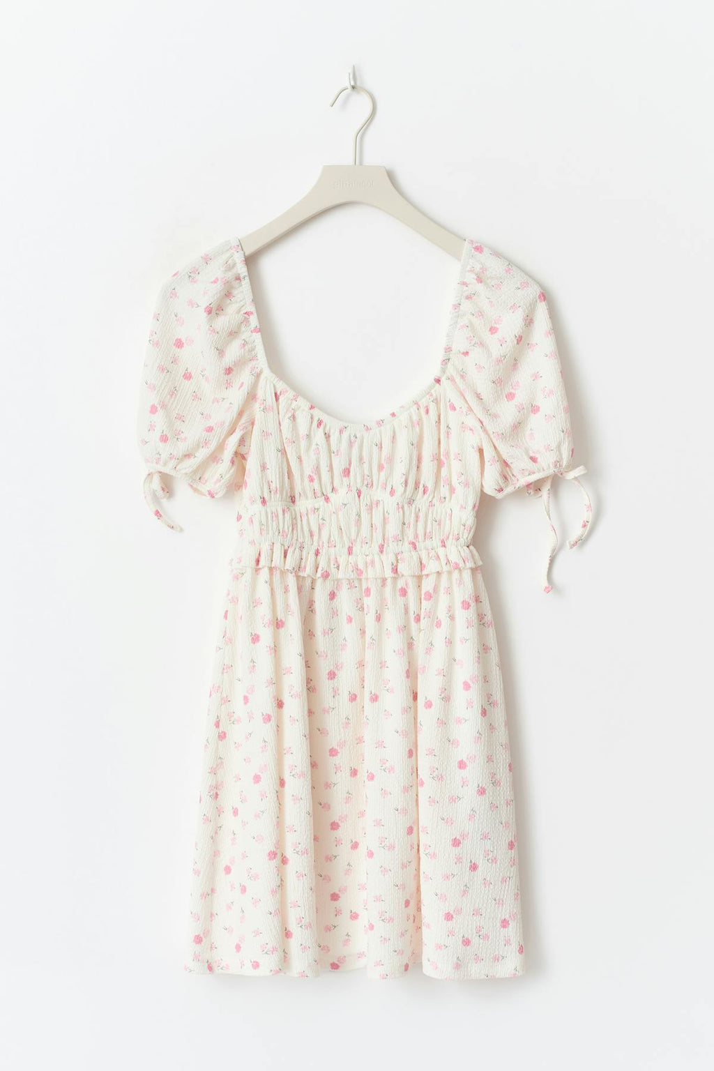 Puff sleeve dress