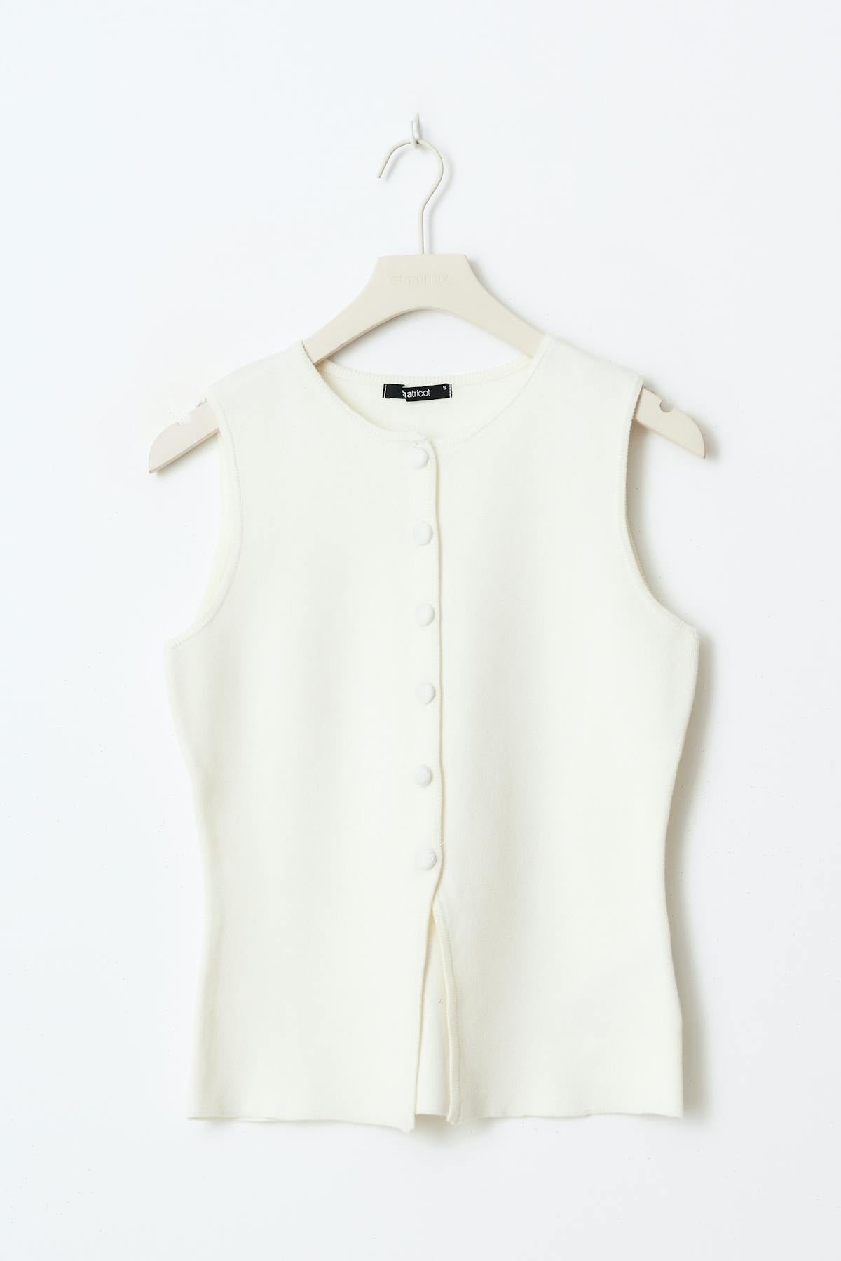 Knitted button vest