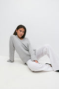 Y knit v-neck sweater