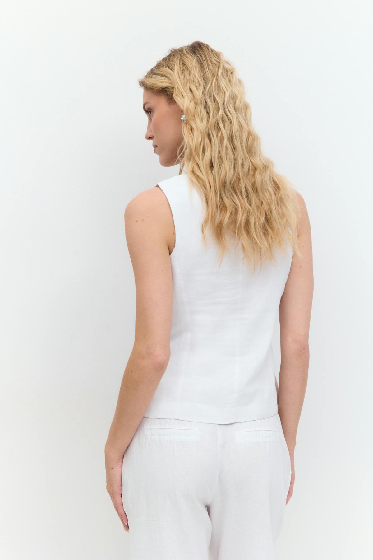 Linen blend tailored vest