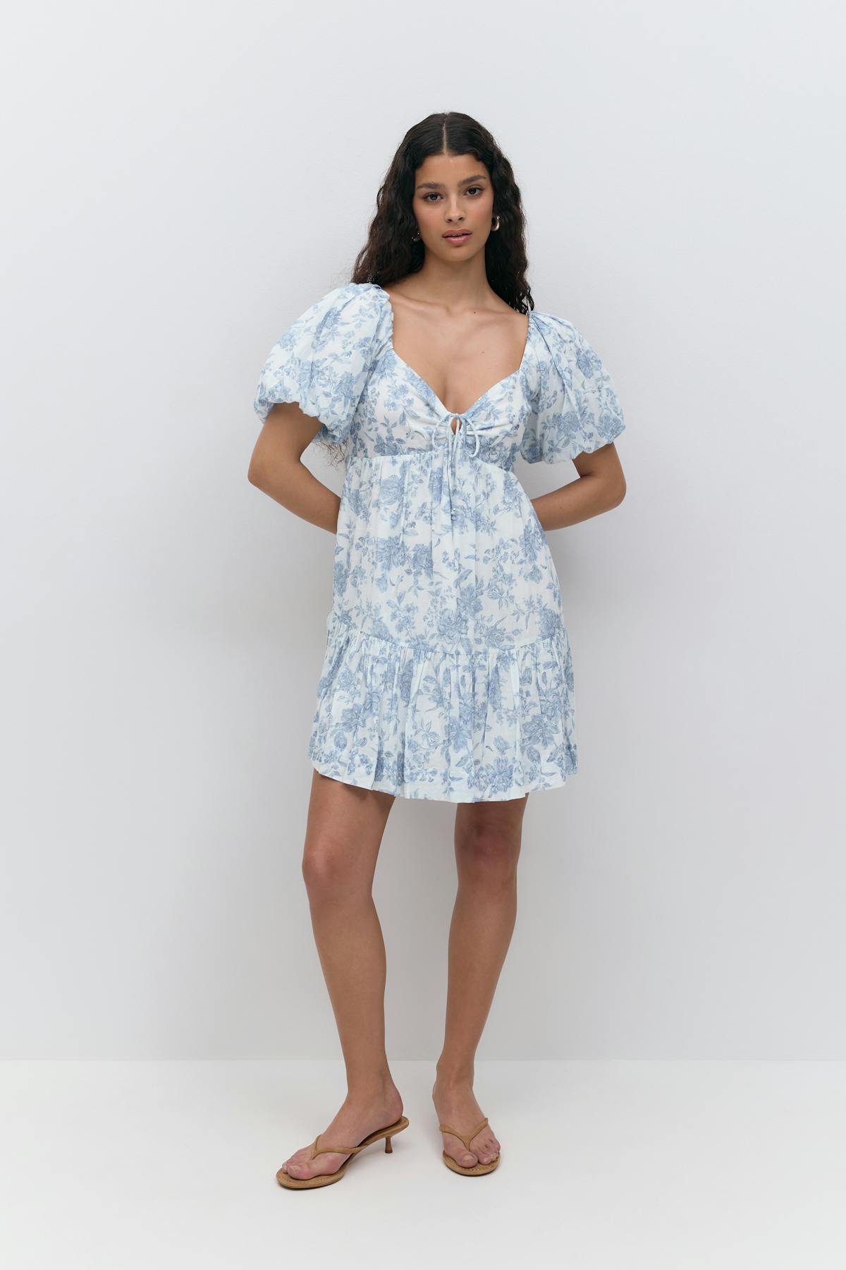 Puff sleeve dress