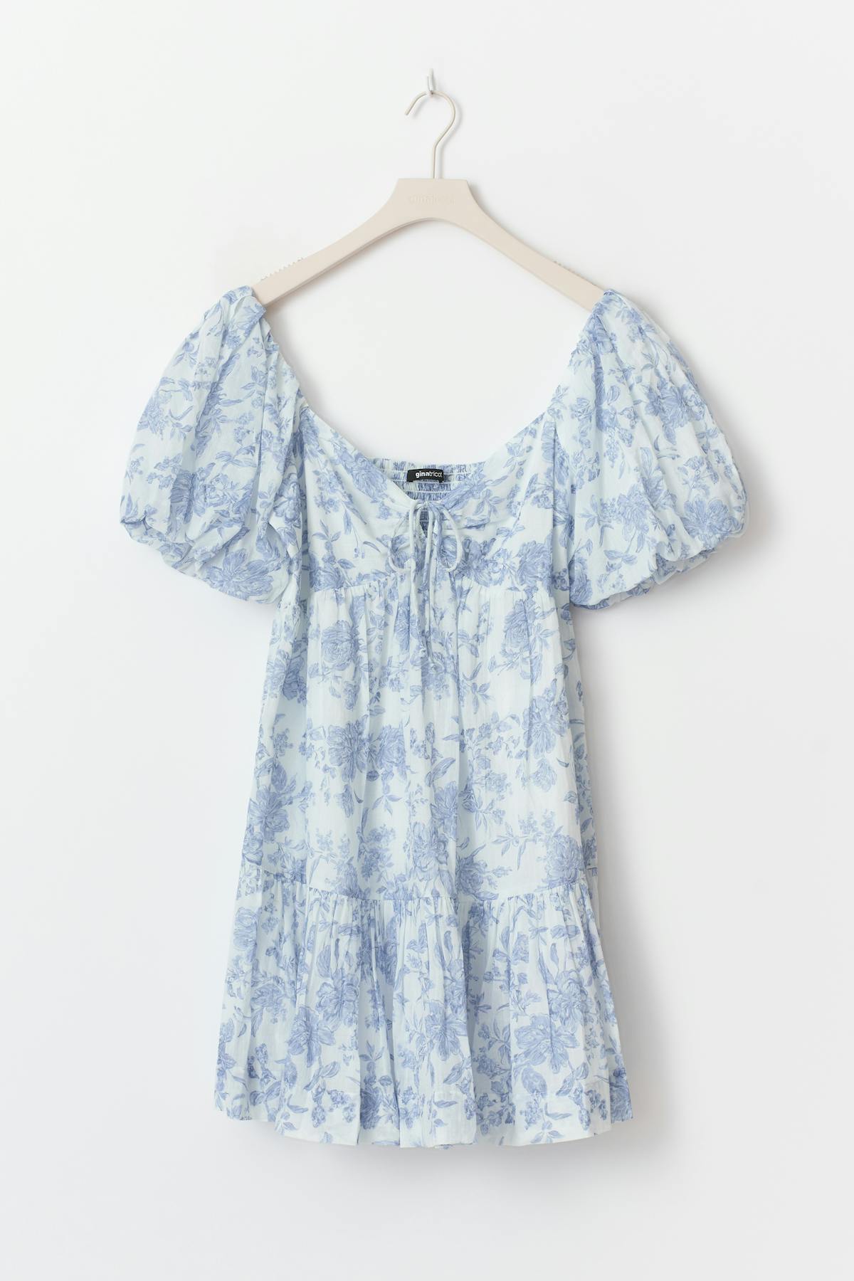 Puff sleeve dress