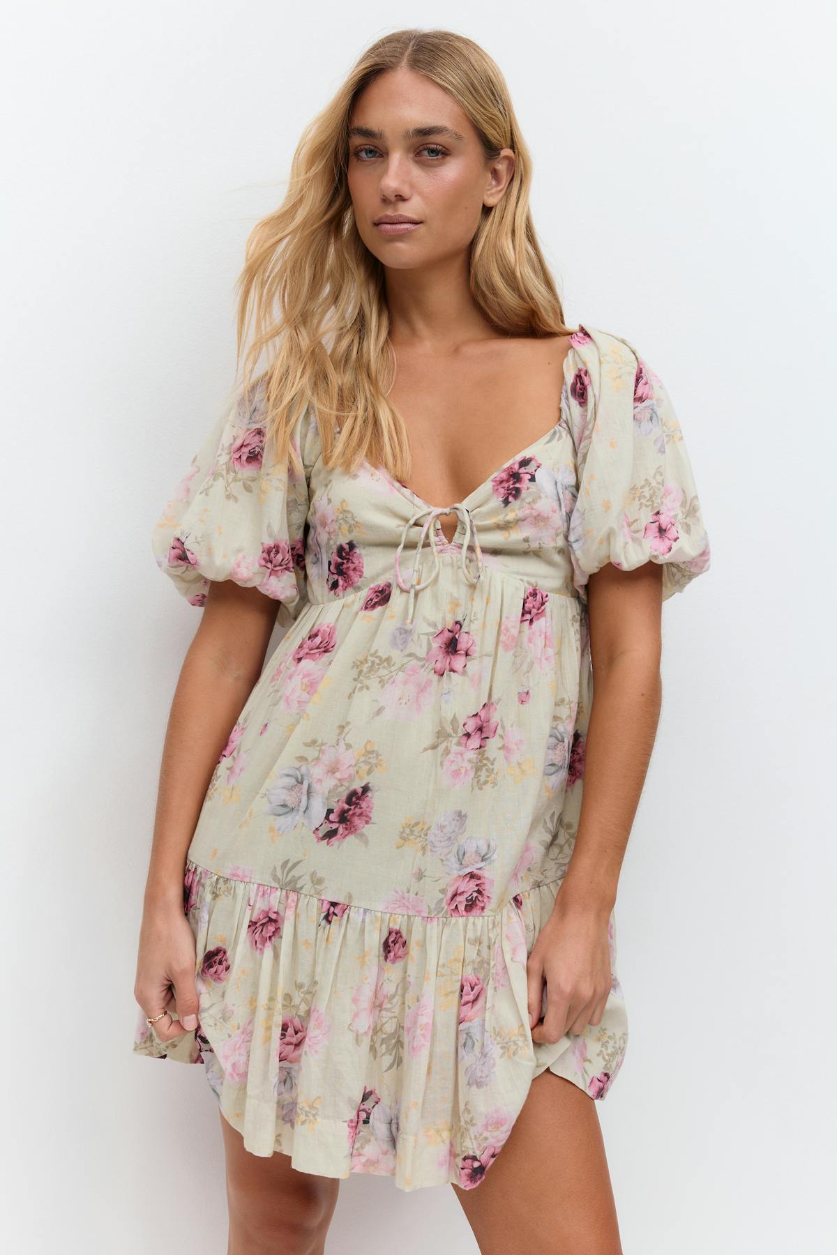 Puff sleeve dress