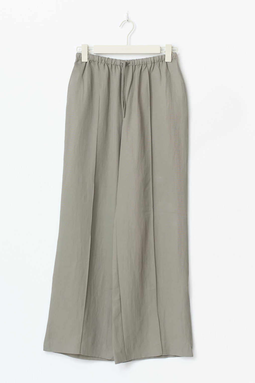 Relaxed wide trousers