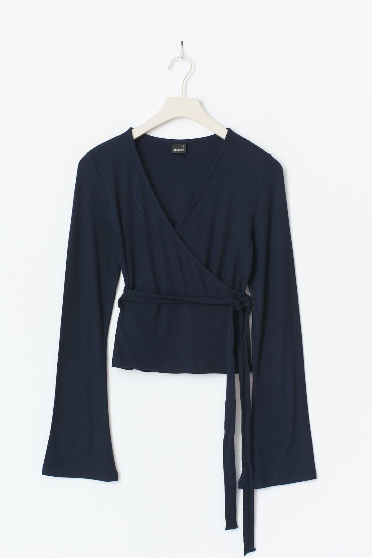 Wrap top