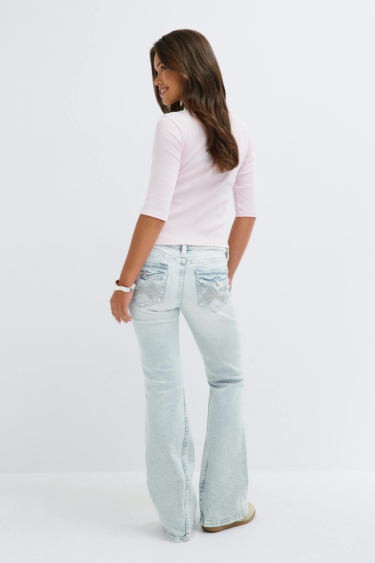 Iconic twisted jeans