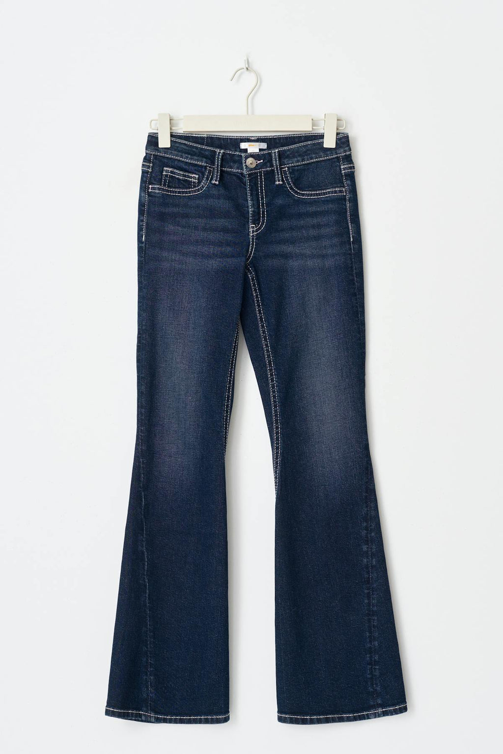 Iconic twisted jeans